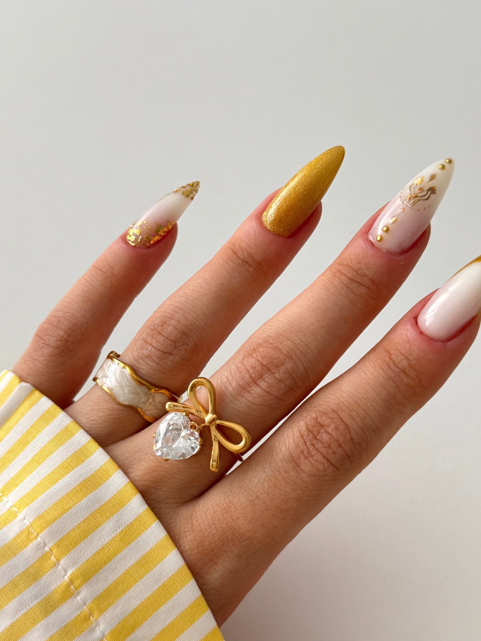 MARCI HEART & BOW RING