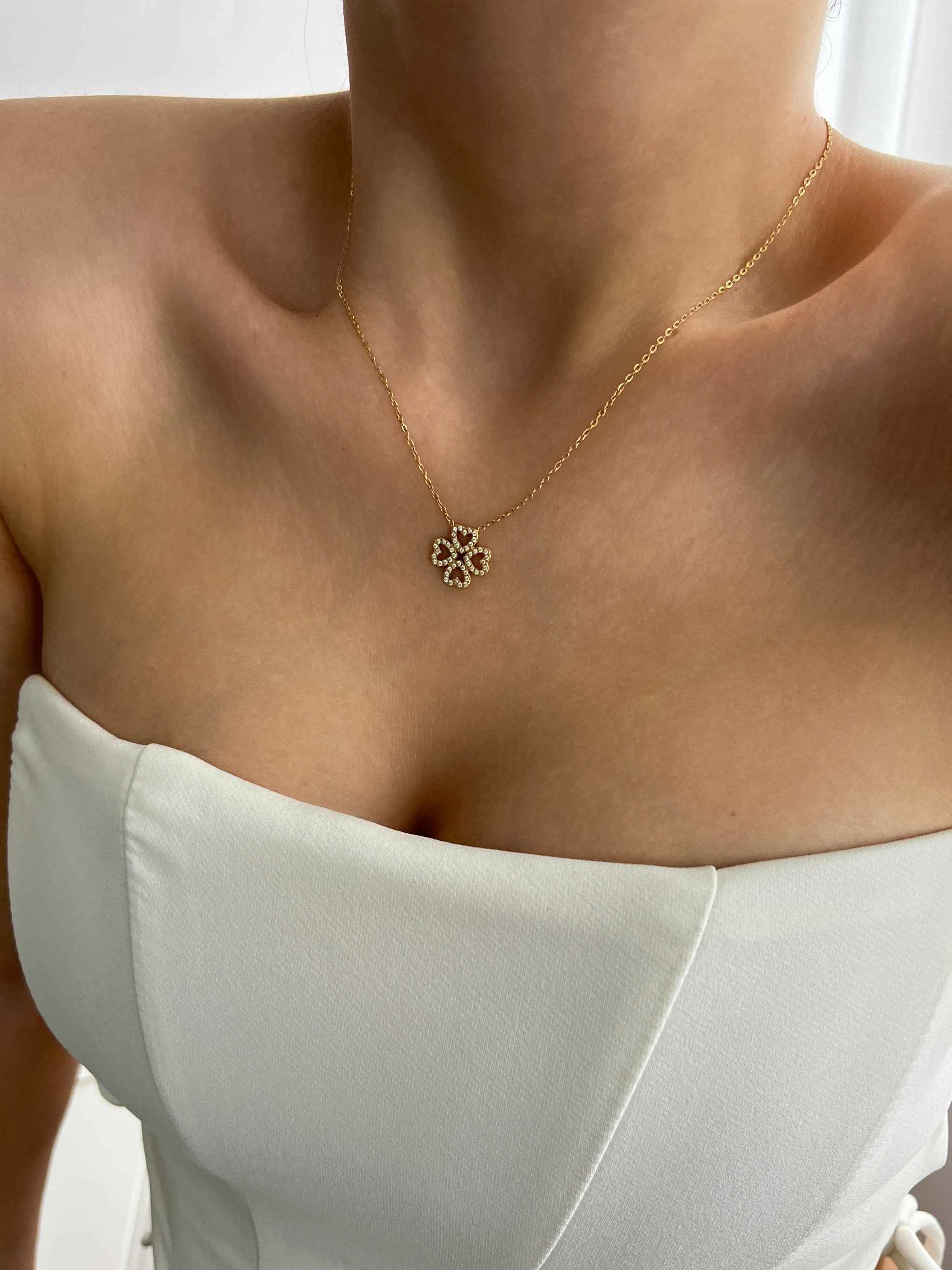 STELLORA NECKLACE & BRACELET