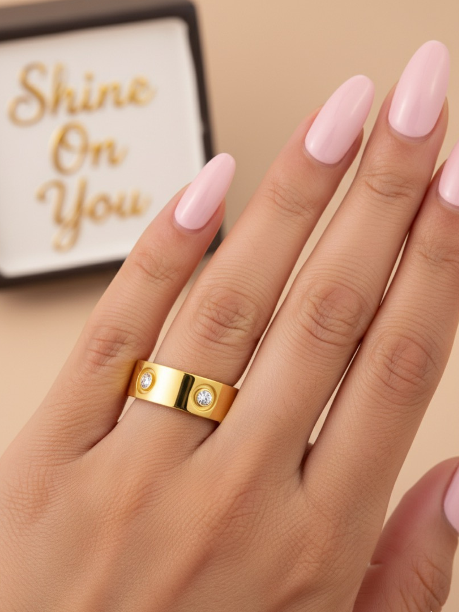 SHINE LOOP RING