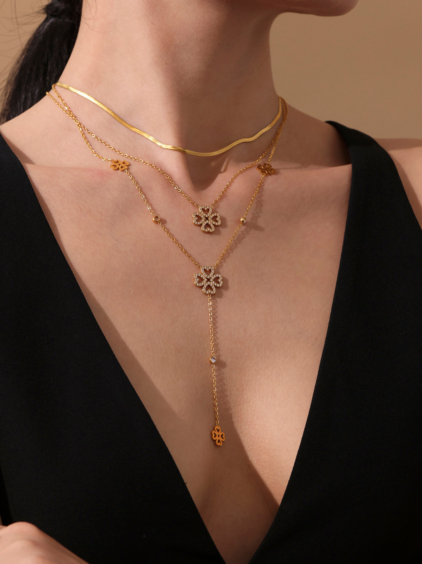 STELLORA NECKLACE & BRACELET