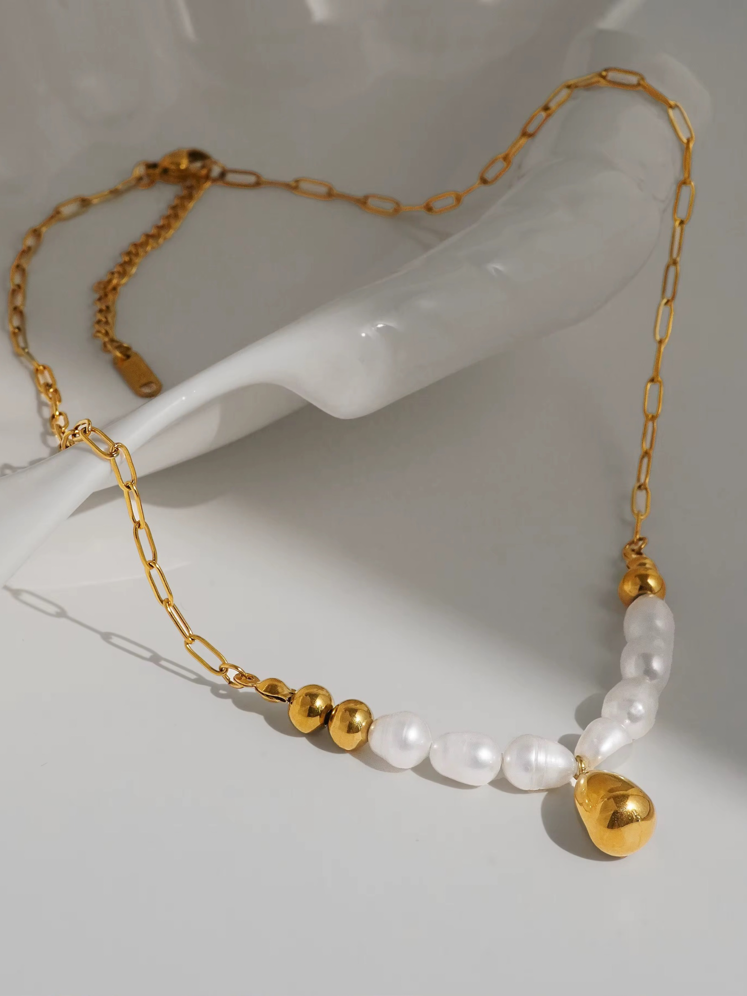 PERLA BELLA NECKLACE & BRACELET